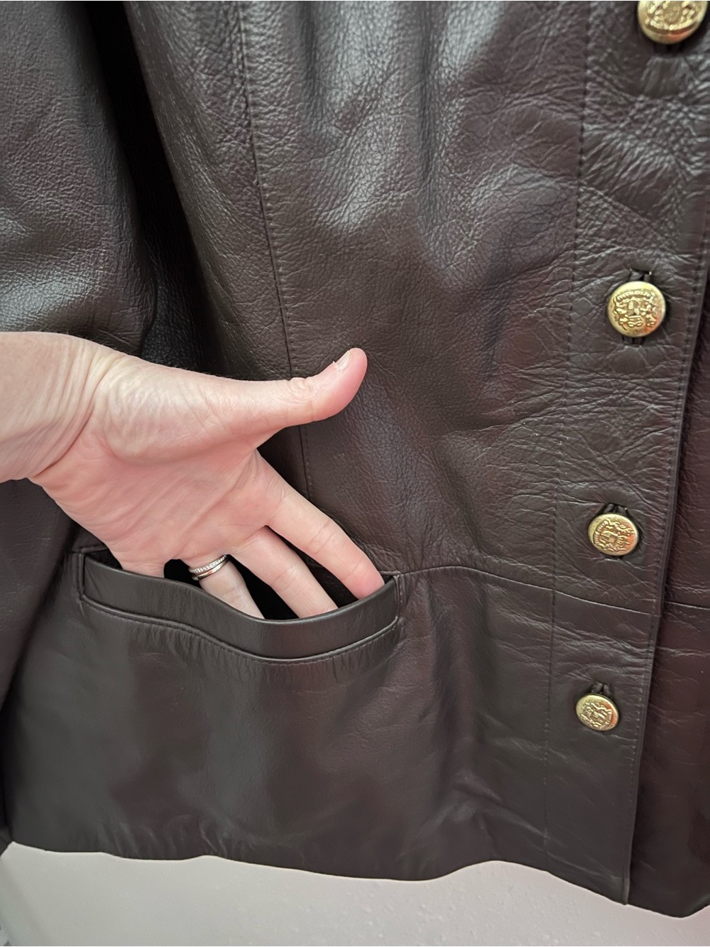 Moda Spiegel Classic Brown Leather Button Front Jacket with Gold Tone Buttons - Picture 6 of 12